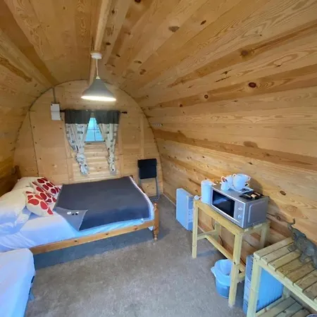 Rooms & Camping Pods At Colliford Tavern Bodmin Exterior photo
