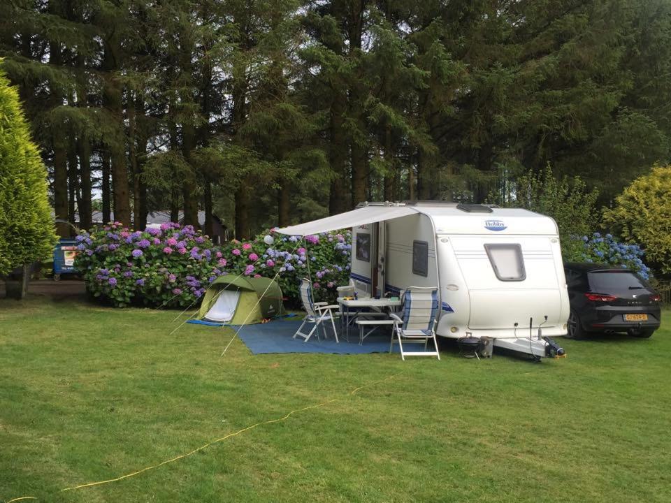 & Pods At Colliford Tavern Campsite